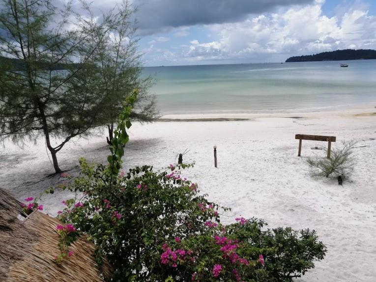 Green Blue Beach Hostel Koh Rong Sanloem Extérieur photo