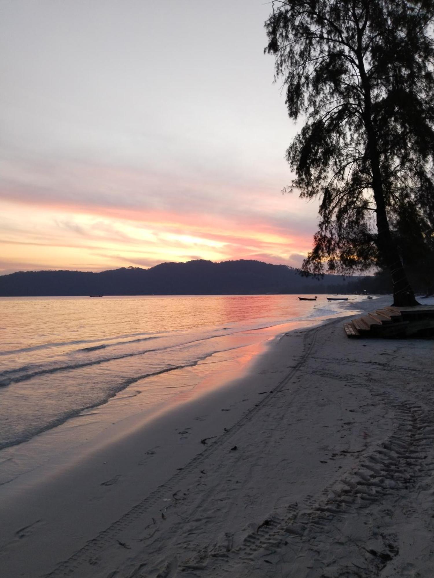 Green Blue Beach Hostel Koh Rong Sanloem Extérieur photo