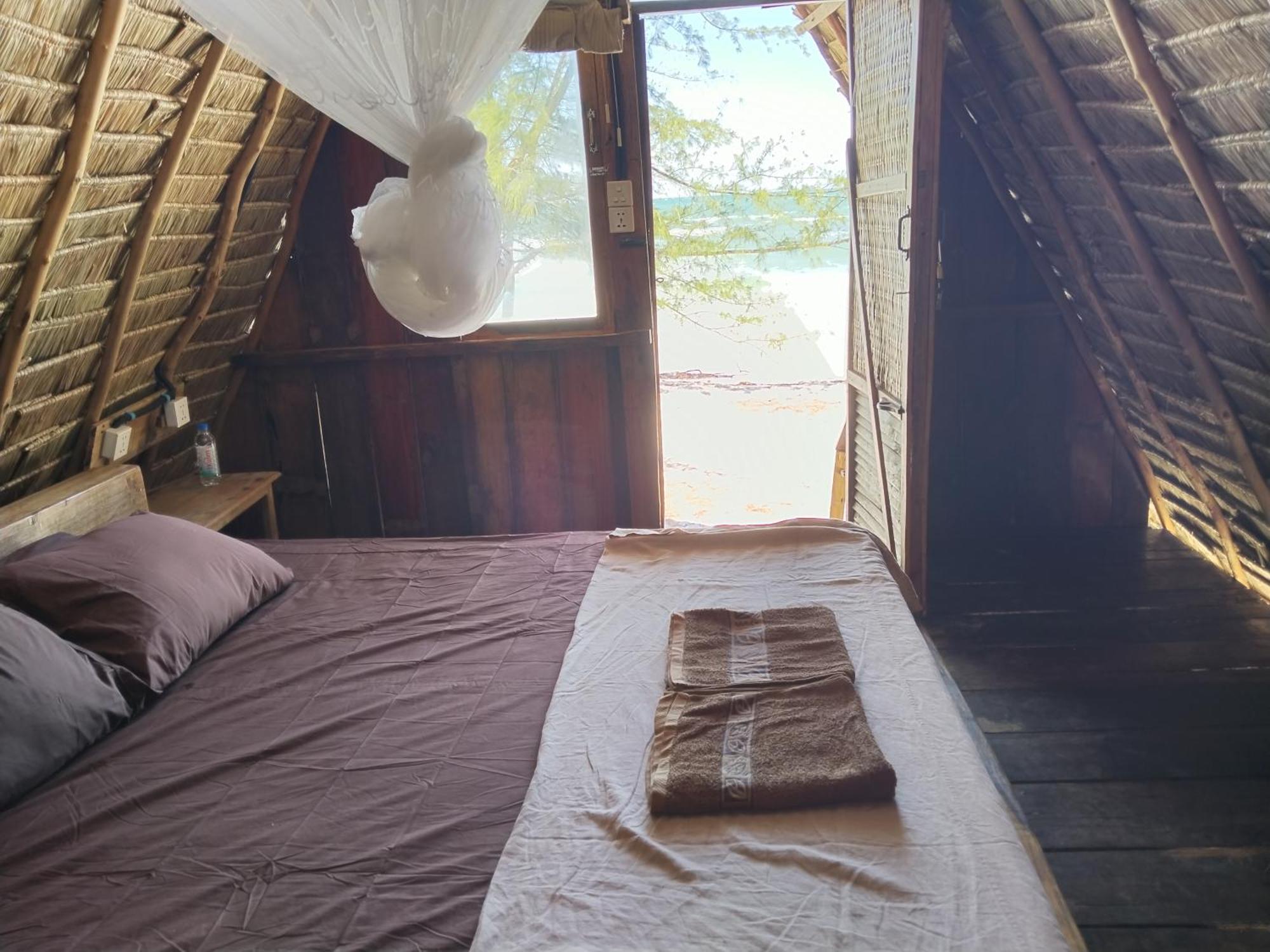 Green Blue Beach Hostel Koh Rong Sanloem Extérieur photo