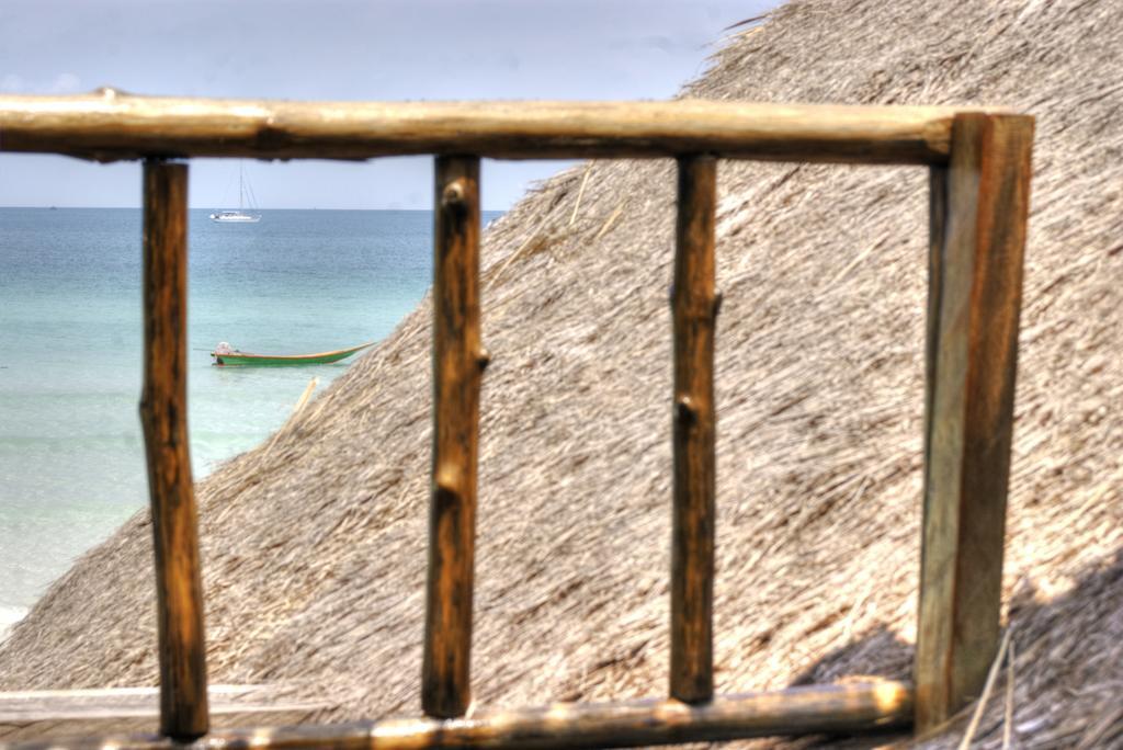 Green Blue Beach Hostel Koh Rong Sanloem Extérieur photo